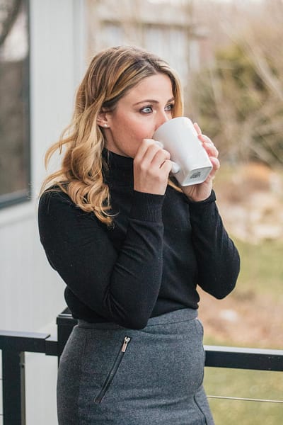 Alyssa Black Top Coffee c